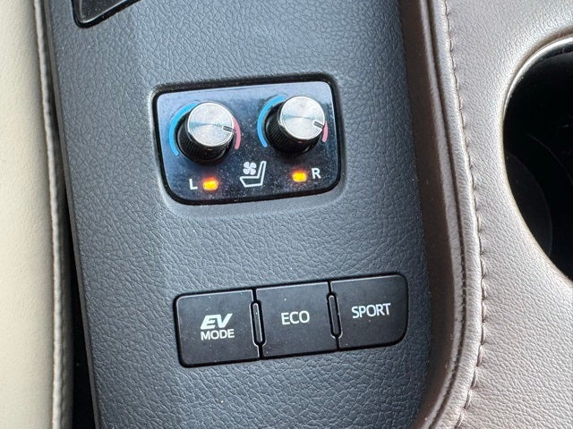 2016 Toyota Avalon Hybrid Limited