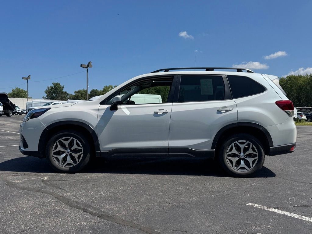 2022 Subaru Forester Premium