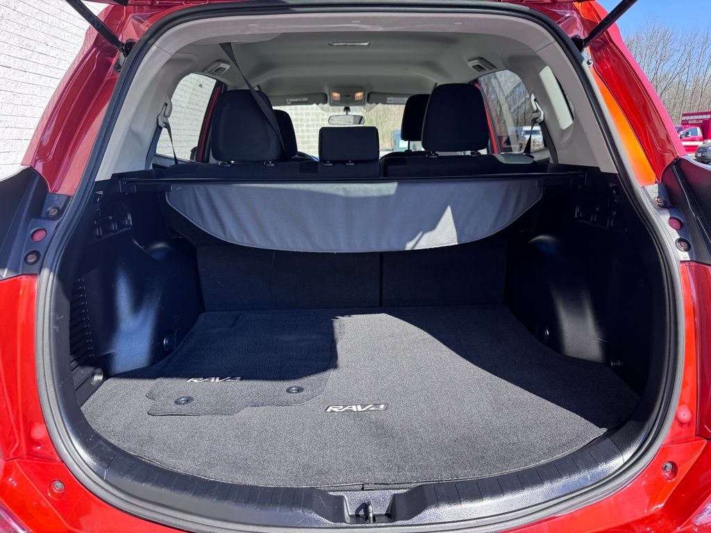 2016 Toyota RAV4 LE