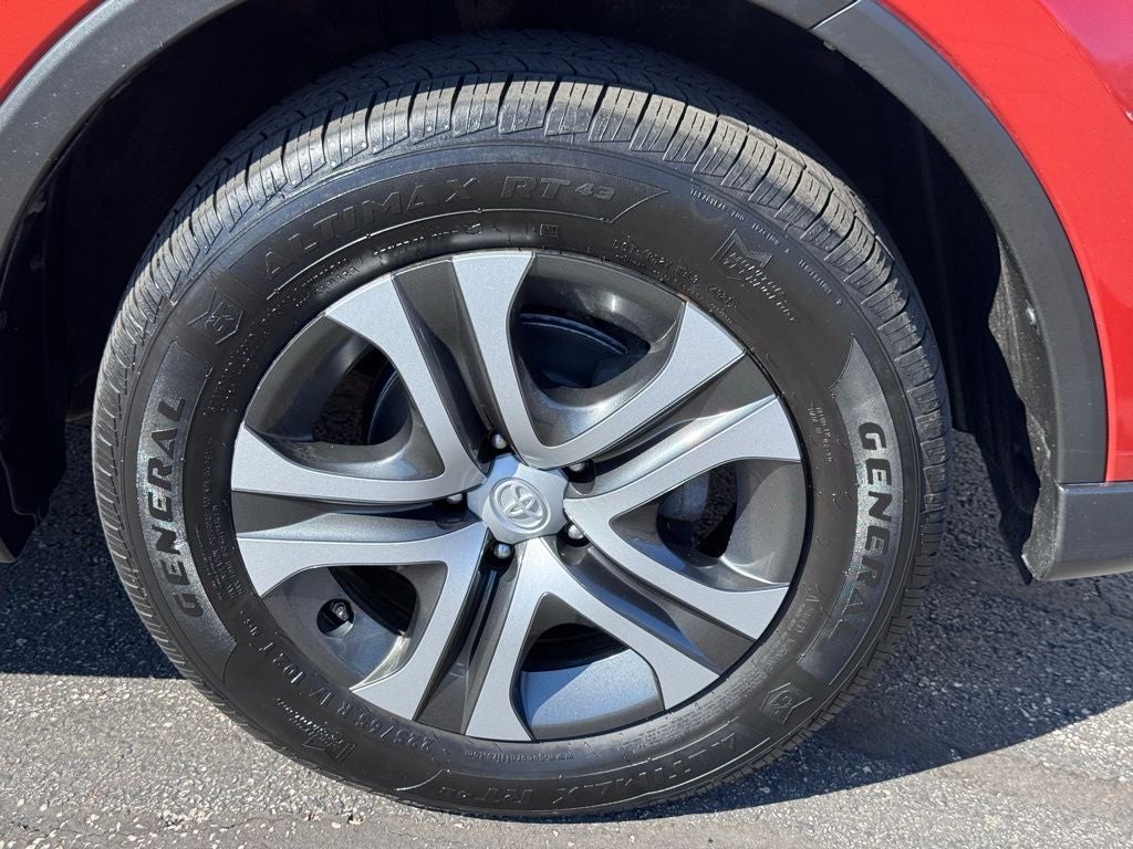 2016 Toyota RAV4 LE