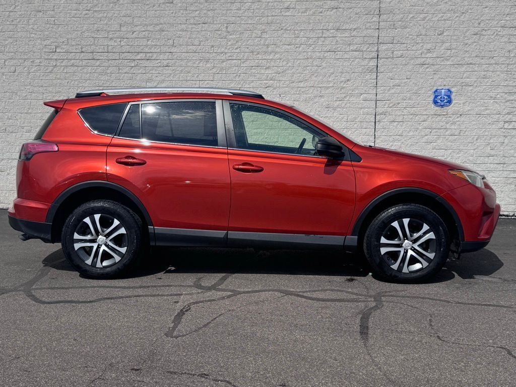2016 Toyota RAV4 LE