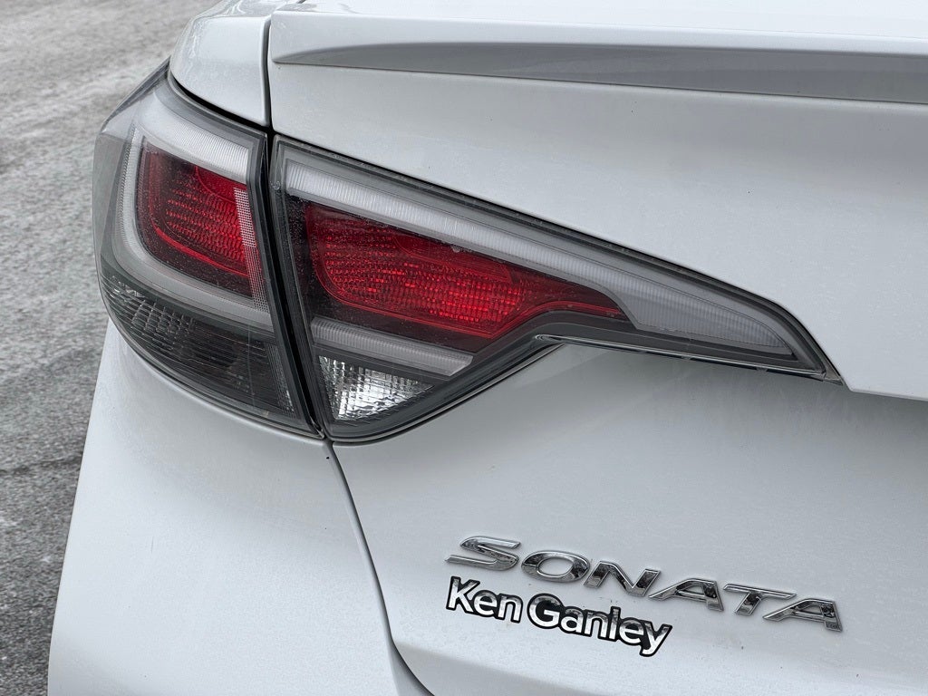 2017 Hyundai Sonata Hybrid SE