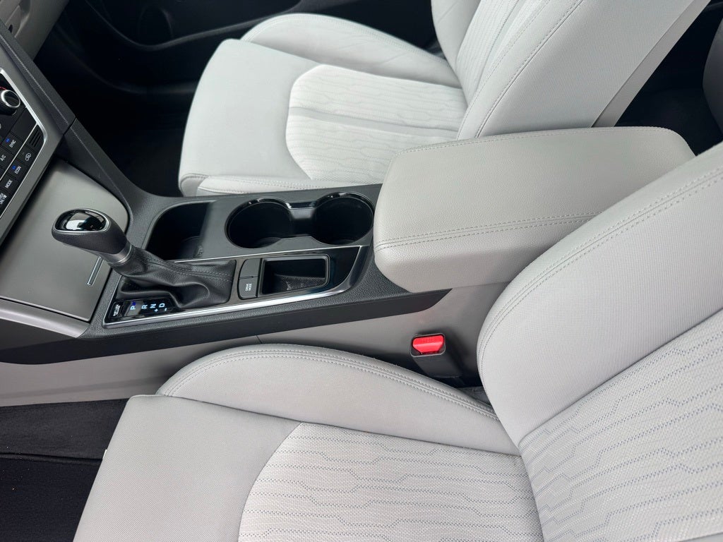 2017 Hyundai Sonata Hybrid SE