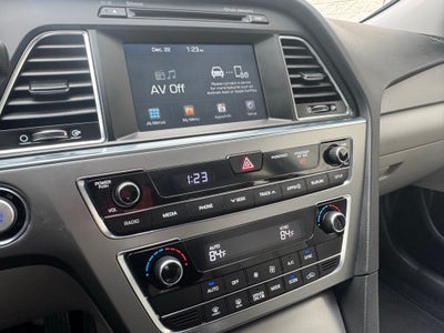 2017 Hyundai Sonata Hybrid SE