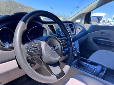 2016 Kia Sedona LX