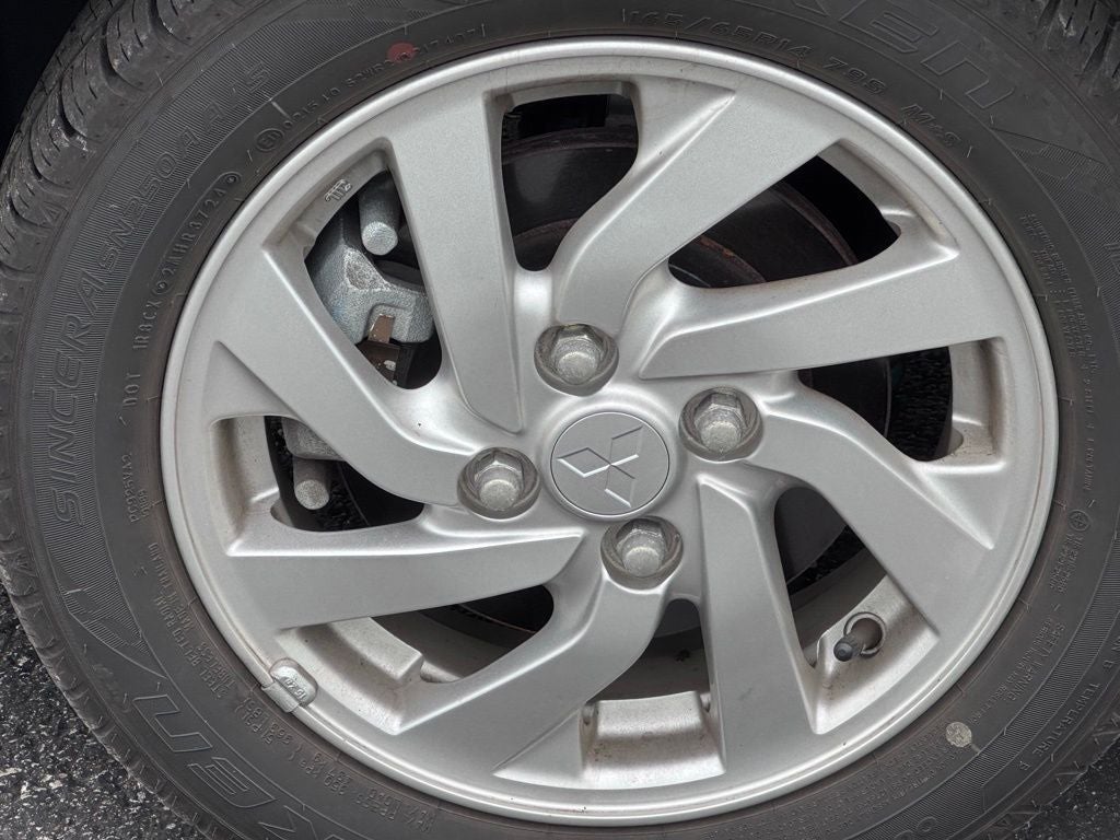 2024 Mitsubishi Mirage LE