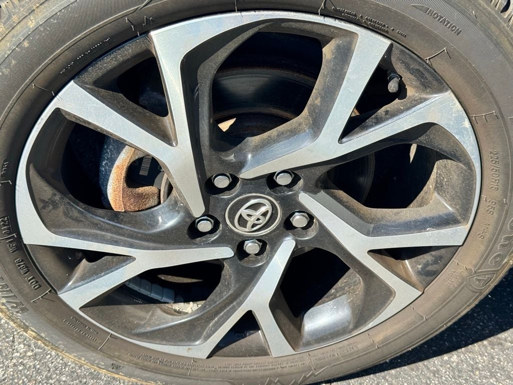 2018 Toyota C-HR XLE Premium