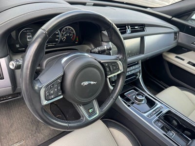 2017 Jaguar XF 35t R-Sport