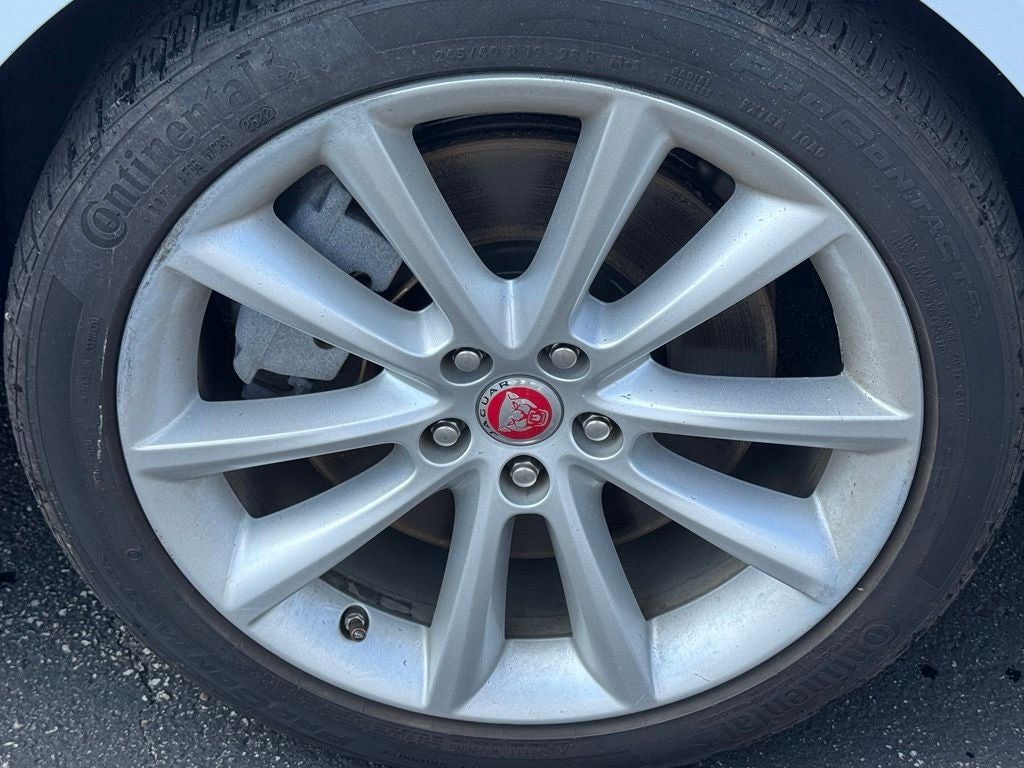2017 Jaguar XF 35t R-Sport