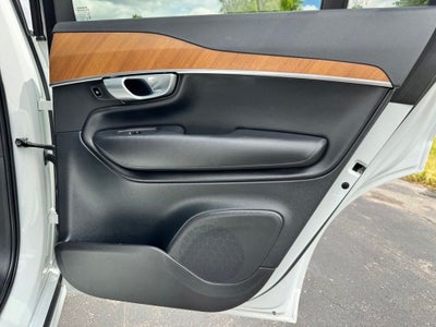 2024 Volvo XC90 Recharge Plug-In Hybrid T8 Plus Bright Theme 7 Passenger