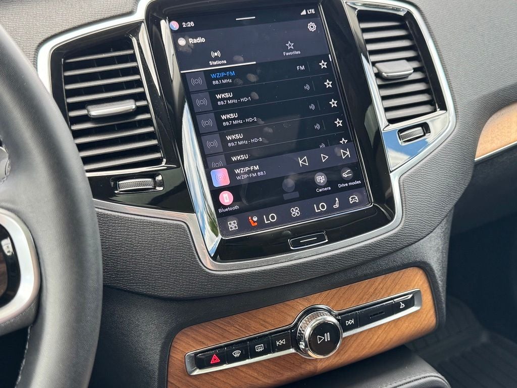 2024 Volvo XC90 Recharge Plug-In Hybrid T8 Plus Bright Theme 7 Passenger