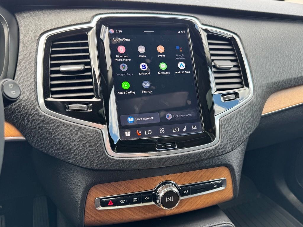 2024 Volvo XC90 Recharge Plug-In Hybrid T8 Plus Bright Theme 7 Passenger