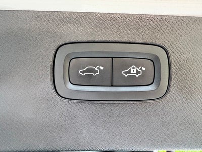 2024 Volvo XC90 Recharge Plug-In Hybrid T8 Plus Bright Theme 7 Passenger
