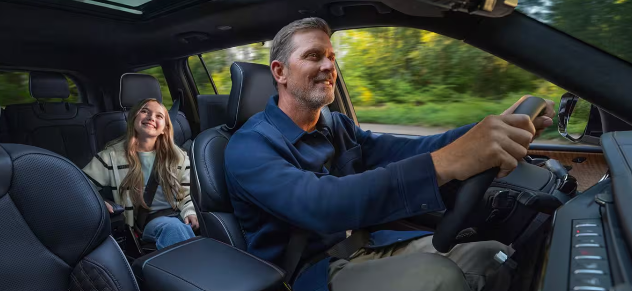 Which Ford SUVs Have 3 Rows?